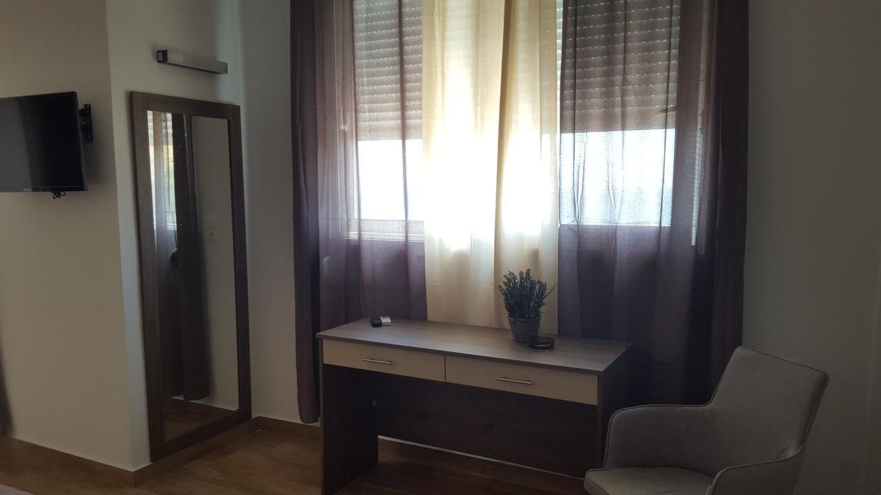 Sky Beach Hotel Agia Galini  Bagian luar foto